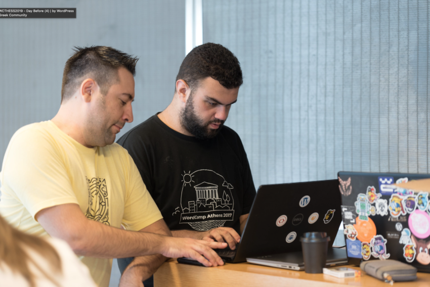 Fotis Pastrakis and Stathopoulos working together in WordCamp 2019